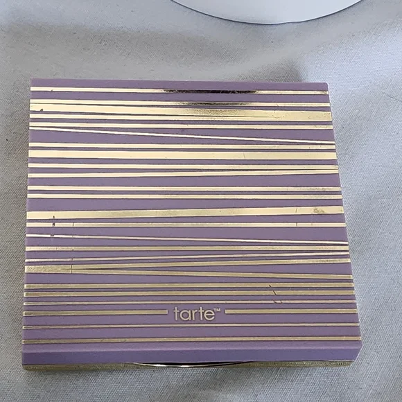 Tarte Tartelette Vanity Eyeshadow Palette with Mascara - Picture 1 of 5